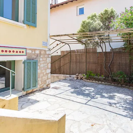 C8 - Lovely House 4 Bdr - Pool, Ac, Garage & Wifi فيلة *