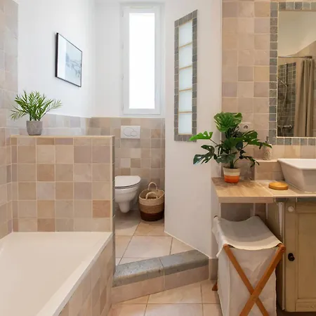 فيلة C8 - Lovely House 4 Bdr - Pool, Ac, Garage & Wifi *