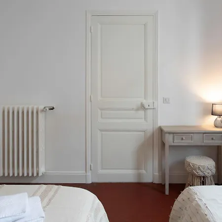 C8 - Lovely House 4 Bdr - Pool, Ac, Garage & Wifi كان
