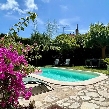 C8 - Lovely House 4 Bdr - Pool, Ac, Garage & Wifi